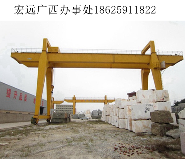 廣西梧州60 噸倒三角龍門吊：高效重載的結構革新