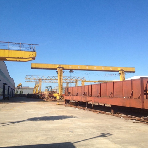 遼寧鐵嶺造船龍門吊廠家 造船龍門吊特殊吊裝作業管理：流程規范與場景落地實踐